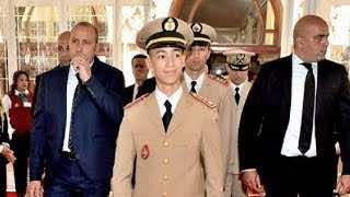 بالدموع والألم.. عائلة ورفاق حارس ولي العهد يشيعونه بمقبرة الشهداء
