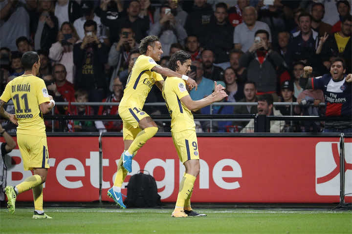 نيمار "يطيح" برقم قياسي مغربي