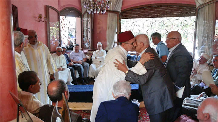 جنازة غلاب.. العثماني في مقدمة المعزين وامحمد الخليفة يعدد مناقبه- صور