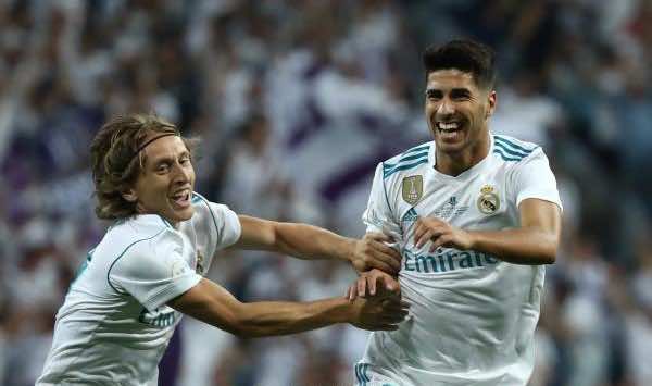 ريال مدريد يصعق برشلونة وينهي شوطه الأول متفوقا