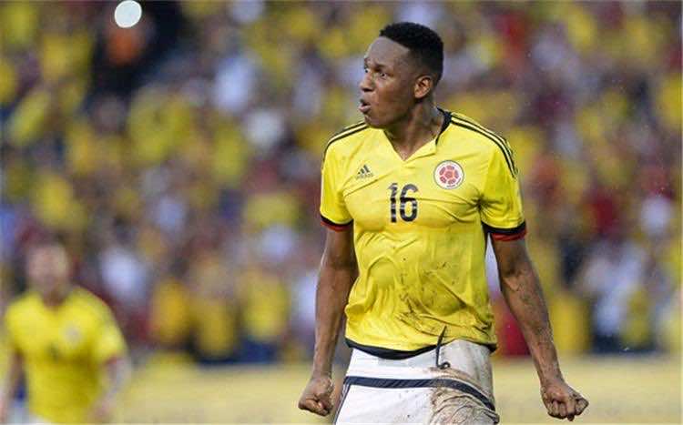 برشلونة يتعاقد مع مدافع جديد مع وقف التنفيذ