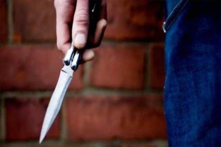 انتقاما لأمه.. مغني راب مشهور يقتل والده - صور