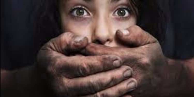 مصر: الإعدام لـ 12 شخصا تناوبوا اغتصاب فتاة مختلة عقليا!