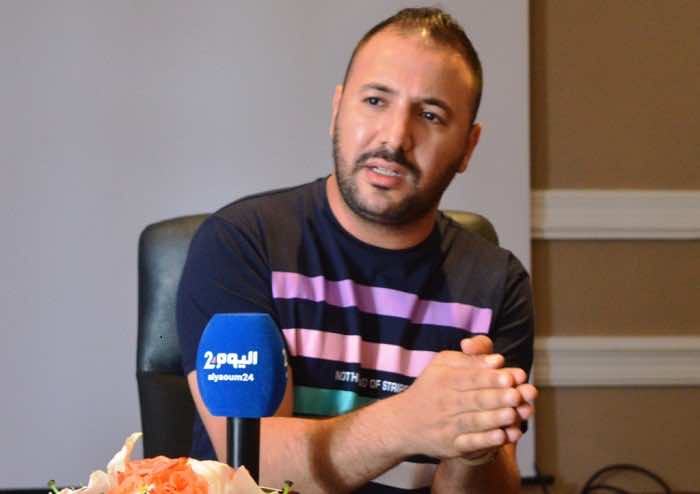 إيكو :"أسناني" سِرُّ قوتي ..ولا أخجل من الماضي والفقر- فيديو