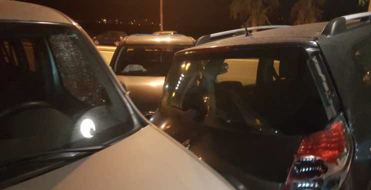 "ولد فشوش" جديد..صدم 3 سيارات ويتباهى بسياقته "بلا سمطة بلا وراق"!-فيديو