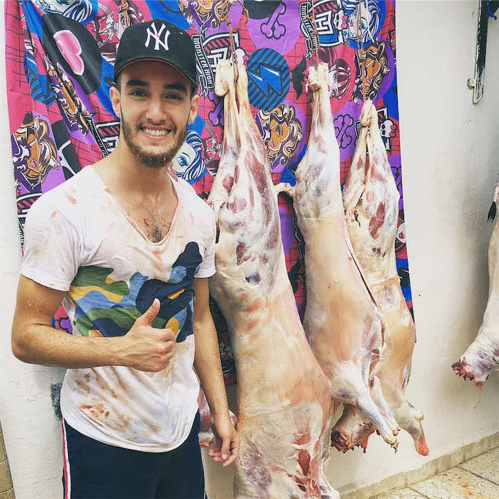   البداوي "جزارة" وبلمير مع "الشحمة" وبهاوي مع 3 أكباش.. مشاهير ينشرون صور العيد