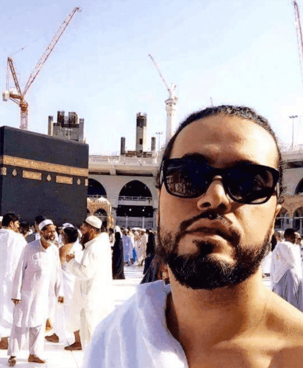 صورة الجريني في "الحج" تنتشر عبر"فايسبوك" رغم تواجده في الامارات - صورة