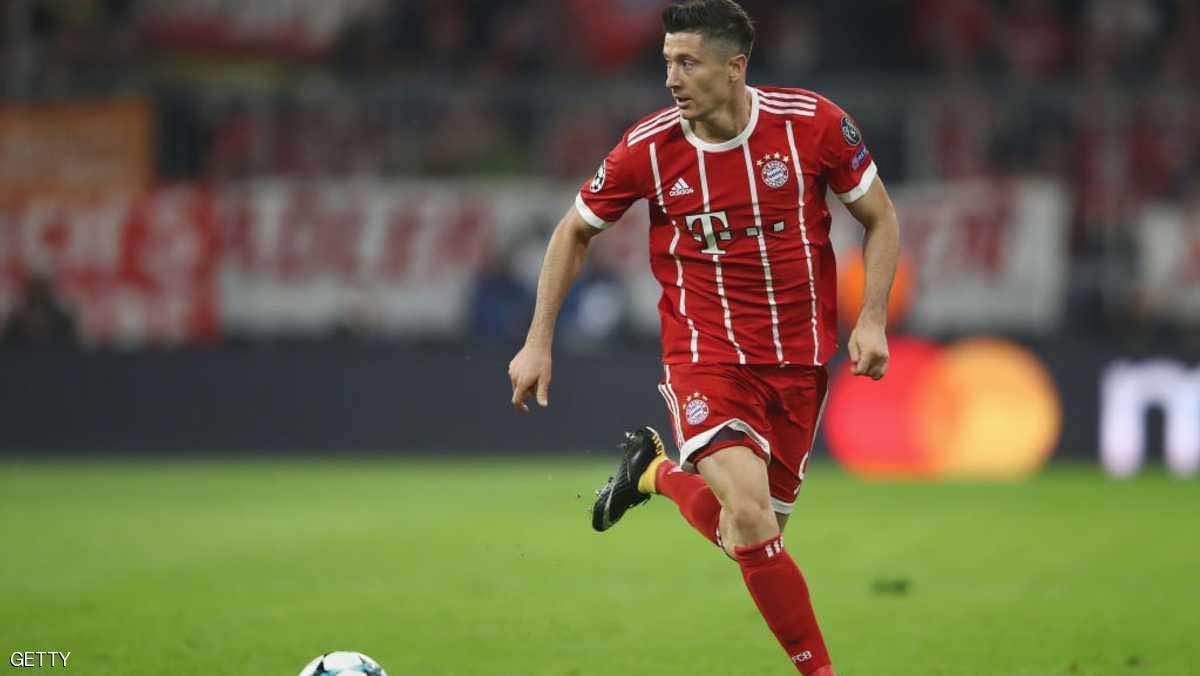 ليفاندوفسكي مهووس بـ"الريال" ويحلم باللعب له