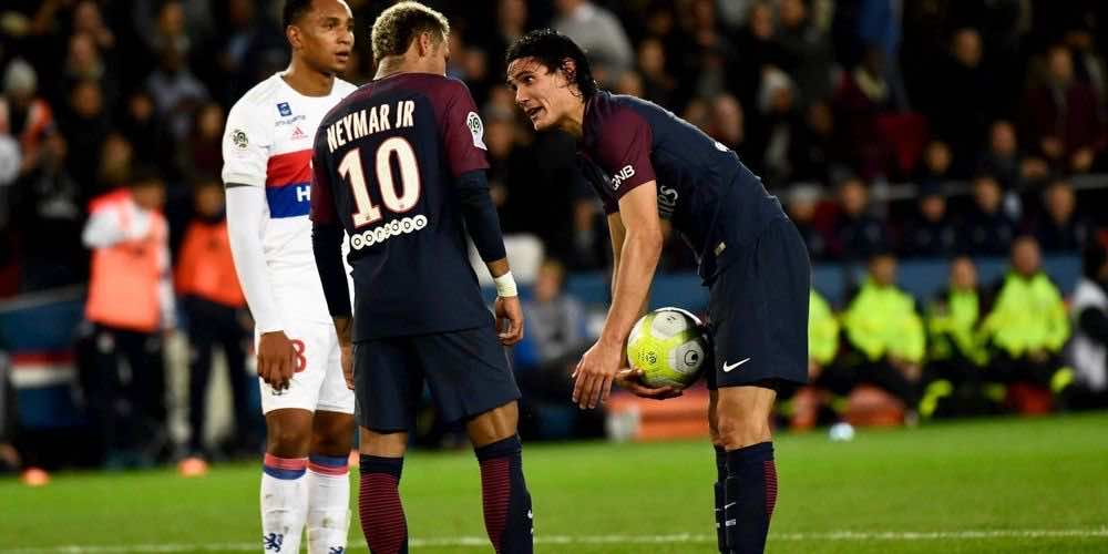 مليون أورو وراء حرب نيمار وكافاني!