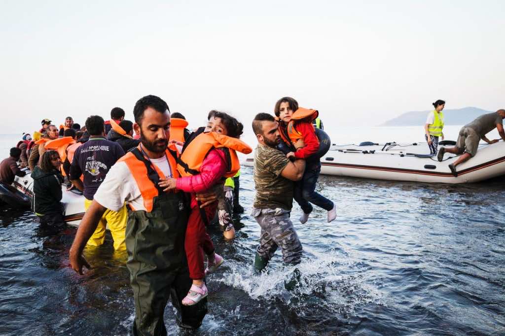 اليونان.. أول ترحيل إجباري بحق لاجئين سوريين