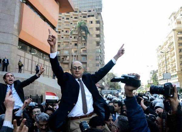 بتهمة "فعل فاضح".. الحكم بحبس محامٍ مصري يطمح إلى الرئاسة