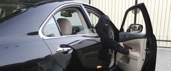 أسباب تمنع المرأة السعودية من قيادة السيارات رغم قرار الملك