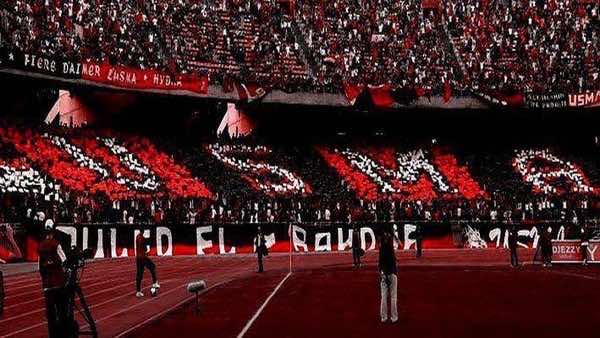 بالصور..جماهير إتحاد العاصمة في استقبال أنصار الوداد بالجزائر