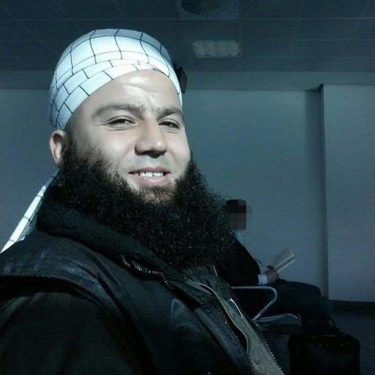 بريطانيا ترحل مغربيا أب لـ8 أطفال إلى إسبانيا بتهمة الاشتغال لـ"داعش"
