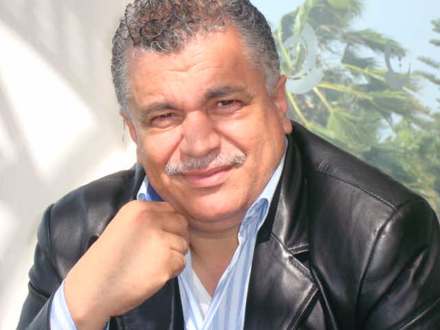 الموت يفجع الفنان الخياري - صورة