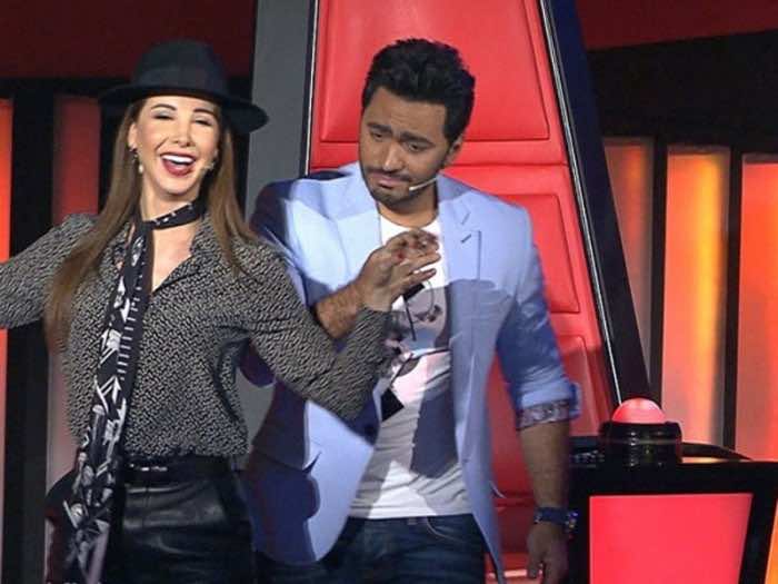 تامر حسني يحاول إقناع نانسي عجرم بالتمثيل في فيلمه الجديد - فيديو
