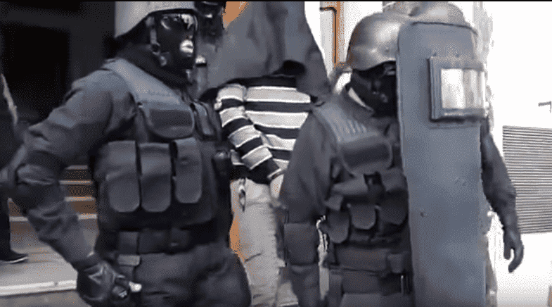 لقطات مصورة تظهر لحظة اعتقال أحد أعضاء خلية فاس -فيديو