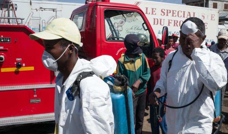 الملك يرسل مساعدات طبية إلى مدغشقر لمكافحة الطاعون