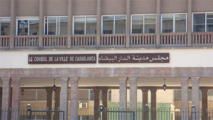 اجتماع عاجل لمجلس البيضاء لحل مشاكل "دونور" و"كازا إيفنت"
