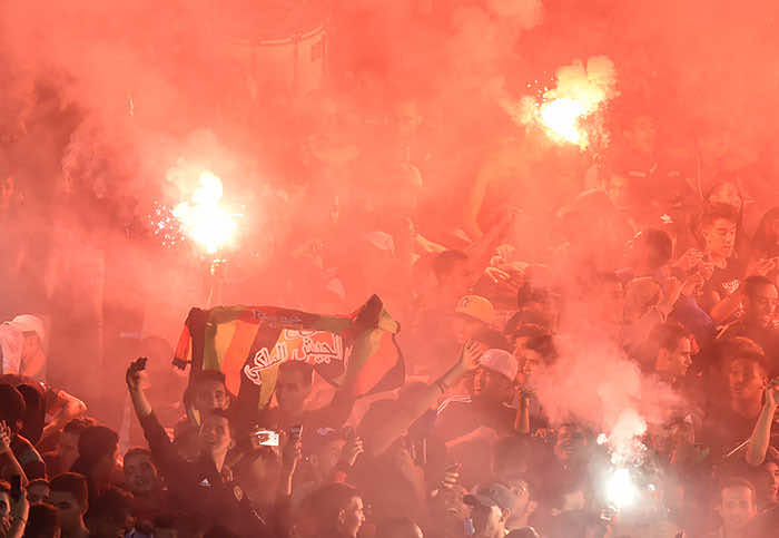 بسبب "الشهب" و"الشغب".. الجامعة تنزل عقوبات وغرامات مالية ثقيلة على مجموعة من الأندية