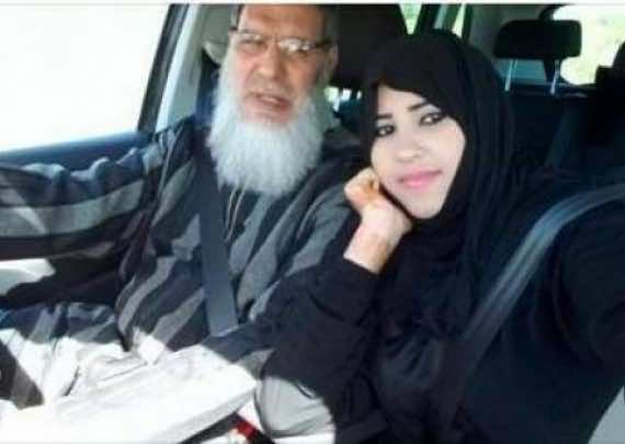 محامي الفيزازي: حنان تلبس جلباب الدين.. وهي ترتاد المقاهي والمراقص!
