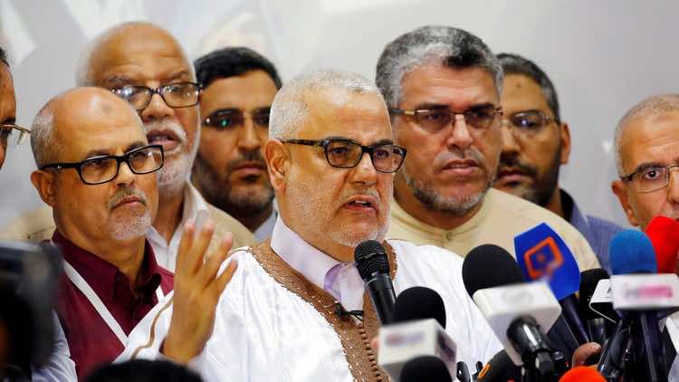 الرميد ويتيم يراسلان بنكيران لدفعه لإعلان رفضه للولاية الثالثة