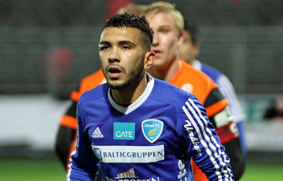 مغربي يقود فريقاً للاجئين الأكراد إلى تحقيق الصعود في الدوري الدنماركي