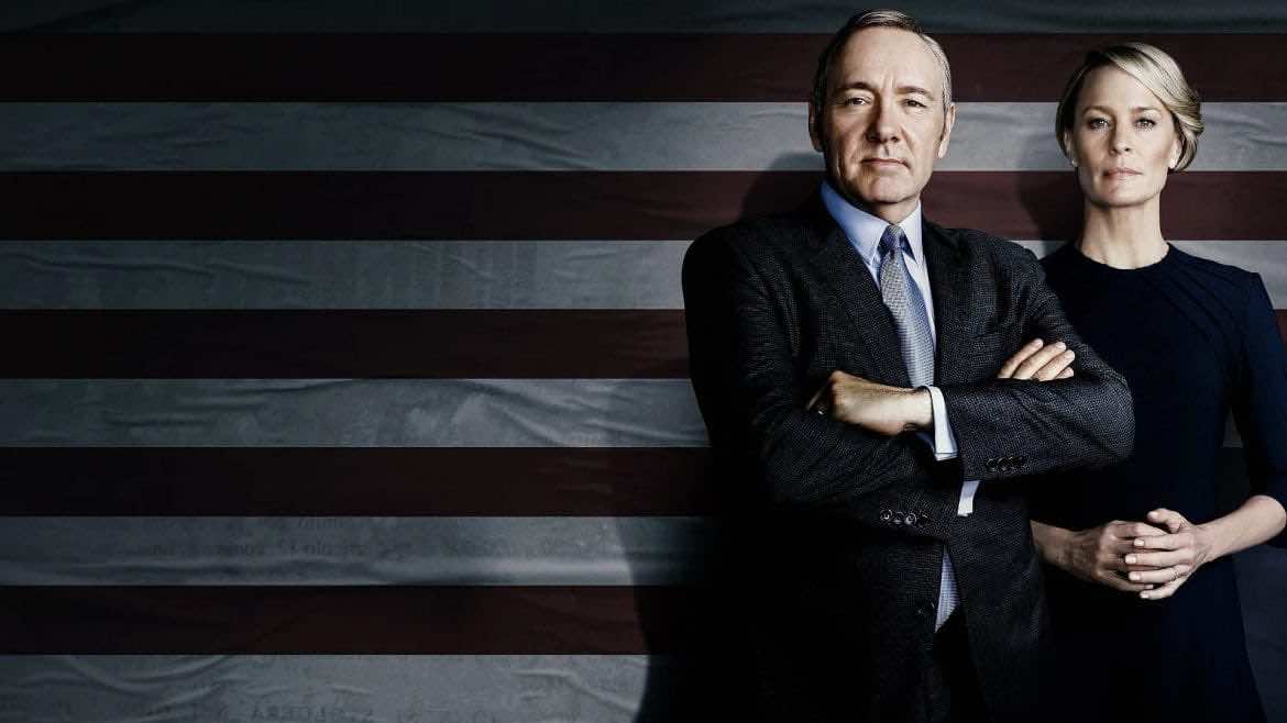 8 موظفين في فيلم "house of cards" يتهمون البطل بالتحرش