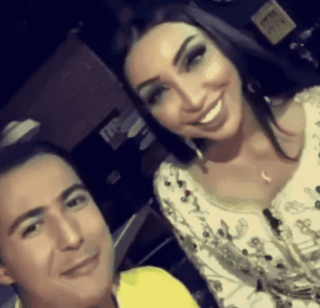 السرحاني وباطمة يغنيان معا "نبغي تجيني بالسورفيط" - فيديو