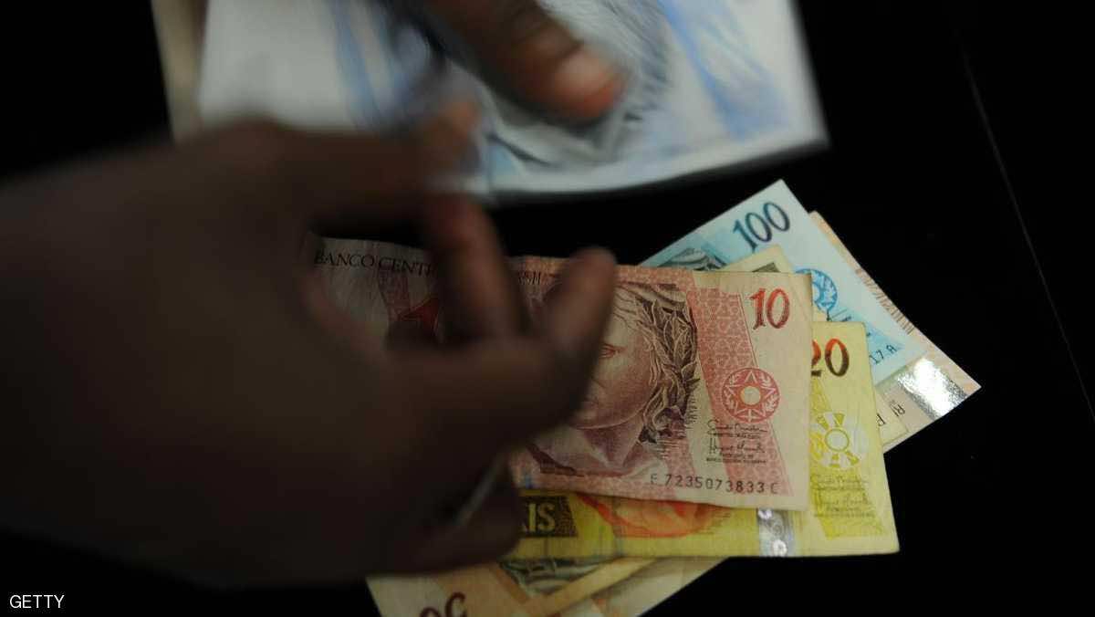 العثور على 3.6 مليون دولار في صناديق خضار