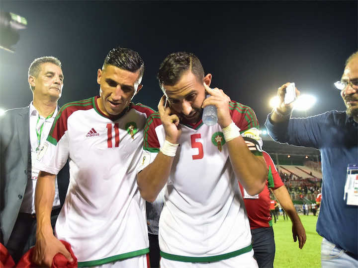 لحظة اتصال الملك بعميد المنتخب بنعطية لتهنئته بالفوز الكبير- فيديو