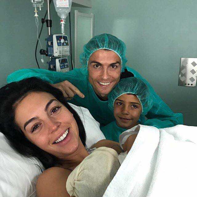 كريستيانو رونالدو يرزق بمولود جديد