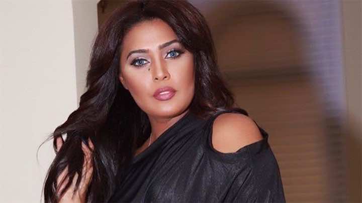 الفنانة السعودية "وعد" تثير جدلا واسعا بعد إحيائها حفلا غنائيا في قطر - صورة/فيديو