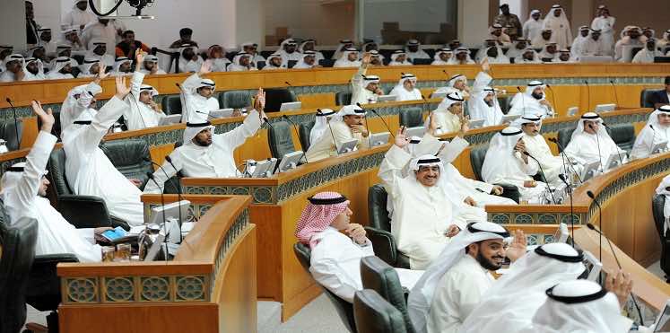استحقاق هو الأول في عهد الأمير الجديد.. الكويتيون يصوتون لاختيار أعضاء البرلمان