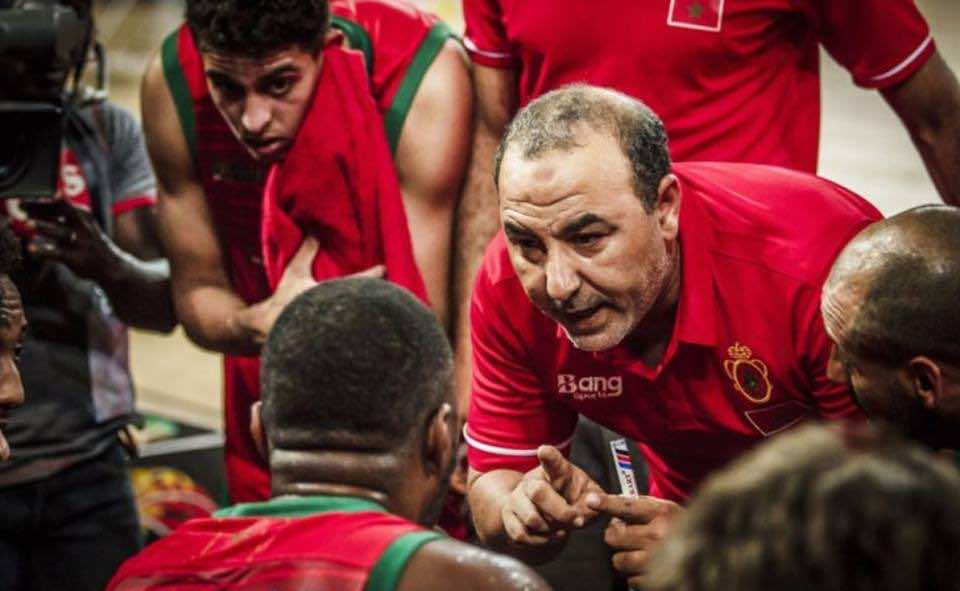 سلة. مدرب المنتخب المغربي يكشف لـ"اليوم24" حقيقة تعاقده مع المنستيري التونسي
