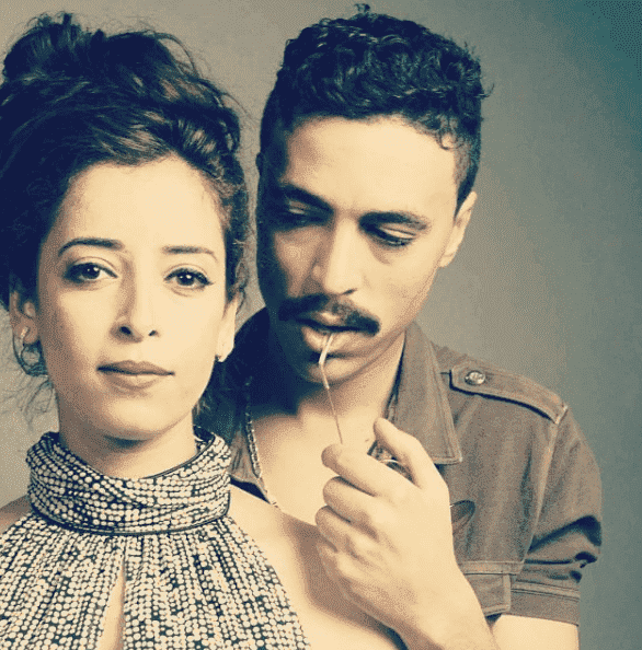 البسطاوي يعزف العود ويتغزل بنسرين –فيديو
