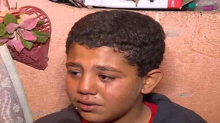 قصة طفل تهز العالم العربي...عرض كليته للبيع بسبب جدته!- فيديو