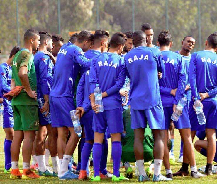 صادم..لاعبو الرجاء يهددون بالإنسحاب من كأس "الكاف"