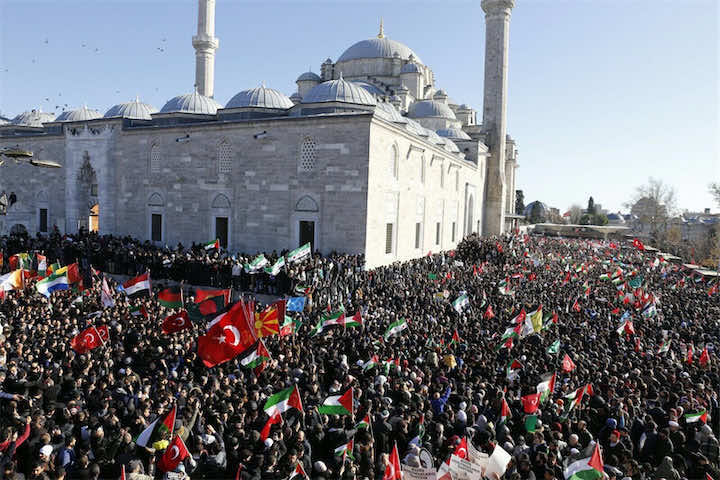 من القدس إلى جاكرتا..المظاهرات تجتاح العالم في جمعة الغضب-فيديو وصور-