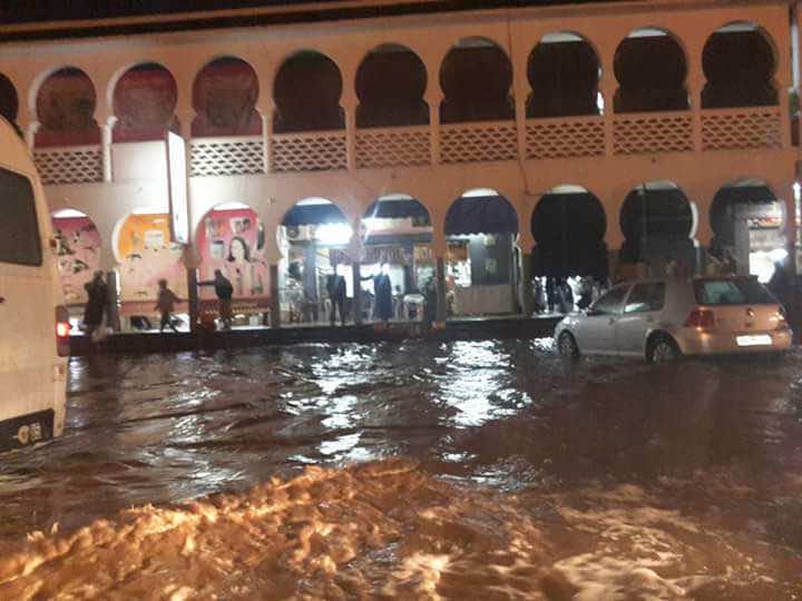 إنزكان.. مدينة رئيس الحكومة "تتنفس تحت الماء" - صور