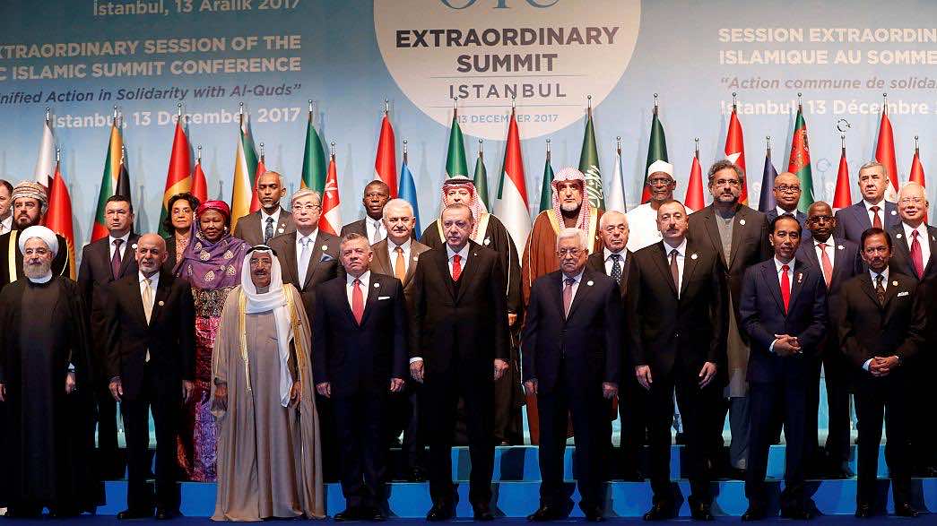 قمة إسطنبول تدعو دول العالم إلى الإعتراف بفلسطين وعاصمتها القدس الشرقية