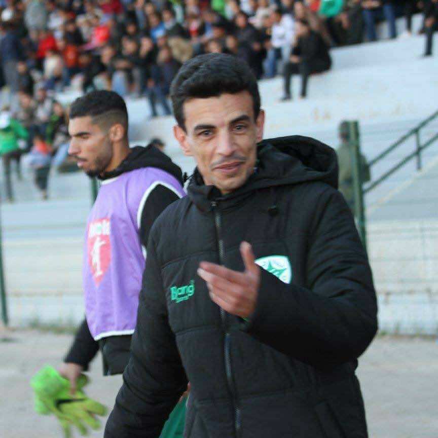 طبيب المولودية الوجدية يهاجم أعيان المدينة