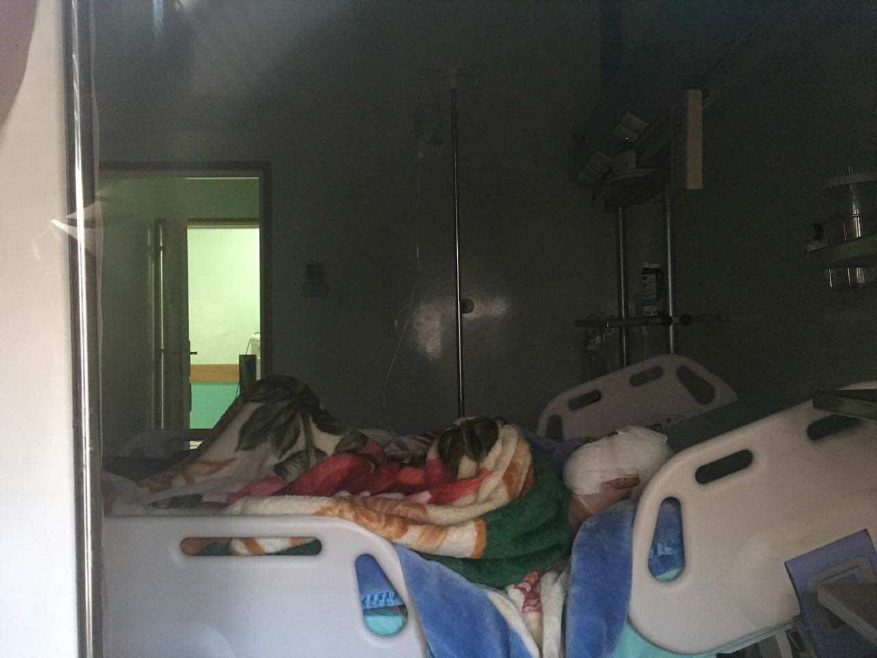 طفل بين الحياة والموت تتقاذفه مستشفيات مريرت وخنيفرة ومكناس وبني ملال