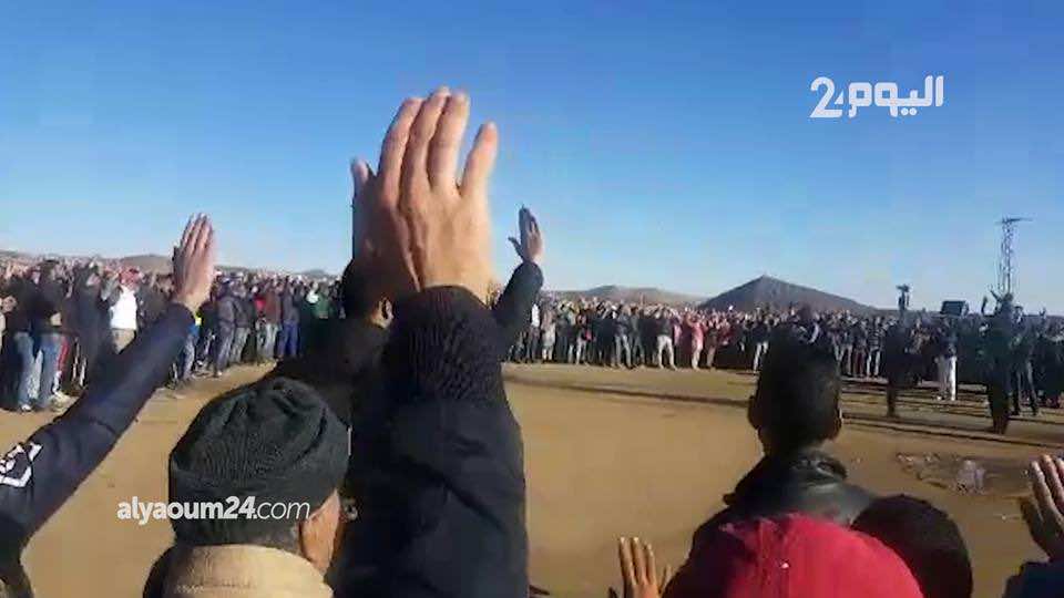 في مشهد مؤثر..أهالي جرادة يؤدون القسم: لن نخون الشهداء وتضحياتهم- فيديو