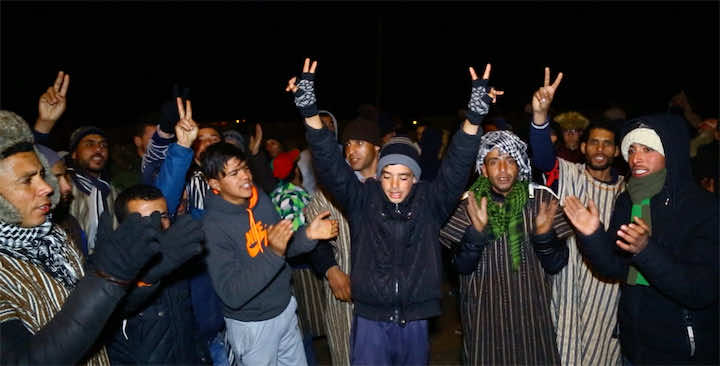 "اليوم24" في قلب "حراك جرادة"..تفاصيل ليلة بيضاء أمضتها الأهالي لحراسة "شهيدي الفحم"- فيديو