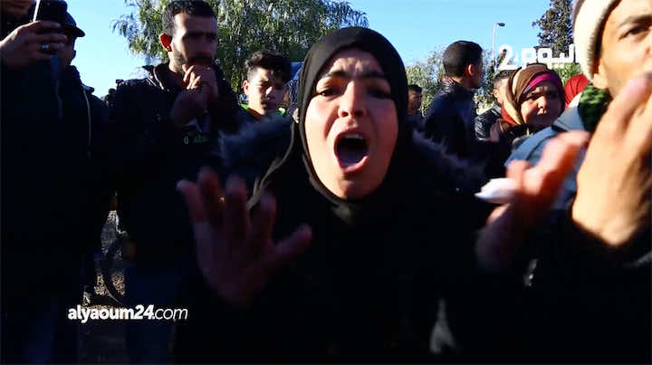 نساء جرادة ينزلن بقوة للاحتجاجات: ورواح ا الملك تشوف جرادة ديالك ماتت!- فيديو