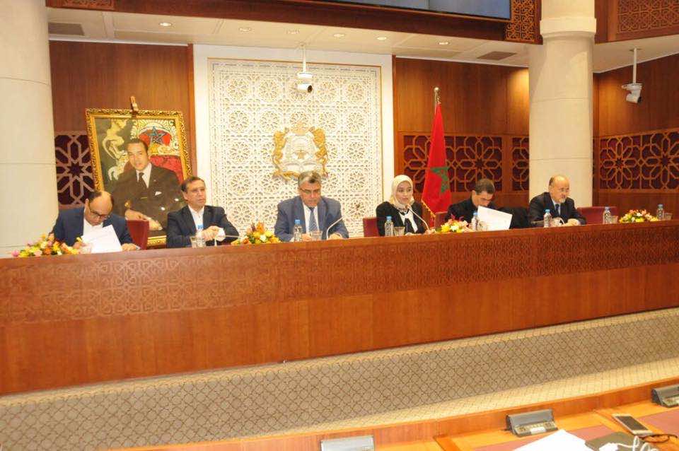 الوسيط " يدخل على خط مناقشة البرلمان لمشروع مجلس اليزمي"