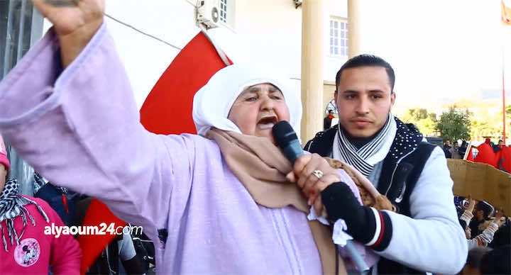 مؤثر.. نساء "حراك جرادة" يبكين المتظاهرين بشهاداتهن -فيديو
