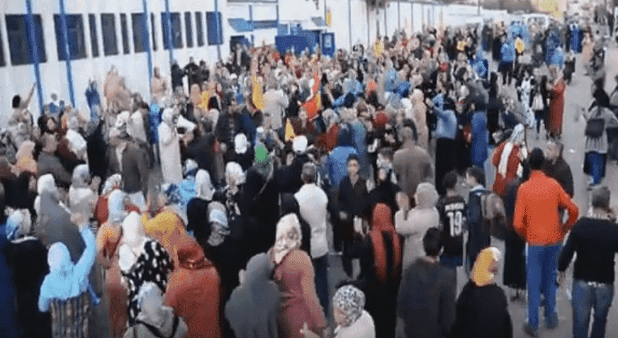بعد اجتماع الرباط.. عاملات " سيكوم" مكناس: لا بديل عن الشارع!