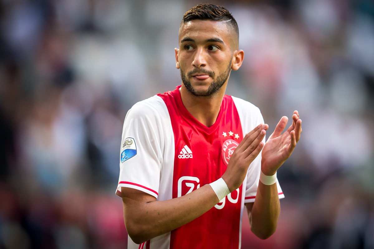 بروسيا دورتموند يرغب في حسم صفقة زياش اليوم و"فيتو" أجاكس قد يبخر أحلام نجم "الأسود"